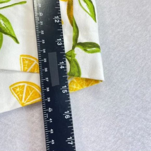 ISAAC MIZRAHI Womens Tailored Lemon Lime Print Shorts with pockets - Picture 3 of 7